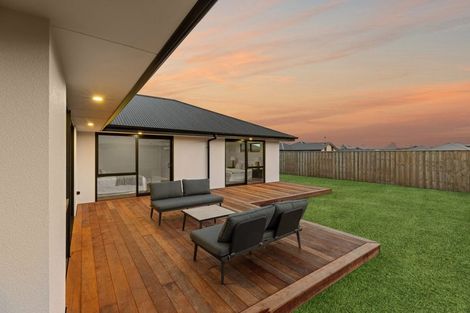 Photo of property in 1 Weld Lane, Amberley, 7410