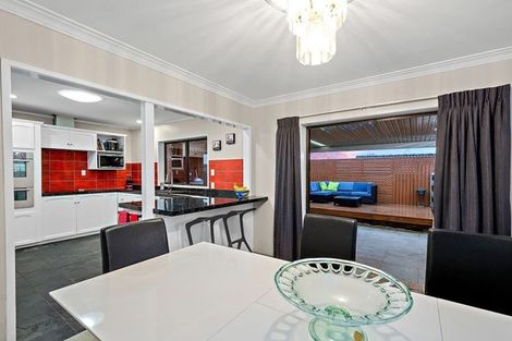 Photo of property in 12 Fernbird Place, Massey, Auckland, 0614