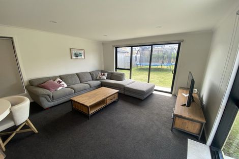 Photo of property in 22 Arahi Place, Rototuna North, Hamilton, 3210