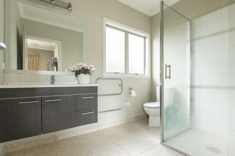 Photo of property in 18 Pania Place, Poraiti, Napier, 4112