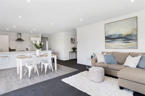 Photo of property in 11 Batty Street, Papamoa Beach, Papamoa, 3118