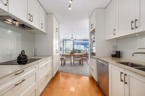Photo of property in Aqua, 6/74 Oriental Parade, Oriental Bay, Wellington, 6011