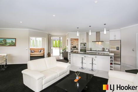 Photo of property in 19 Hillpark Drive, Pokeno, 2402