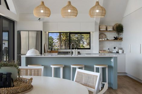 Photo of property in 10b Beach Road, Waihi Beach, 3611