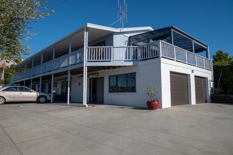 Photo of property in 33 Cable Bay Block Road, Cable Bay, 0420