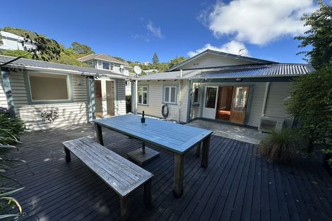 Photo of property in 37 Shirley Street, Karori, Wellington, 6012