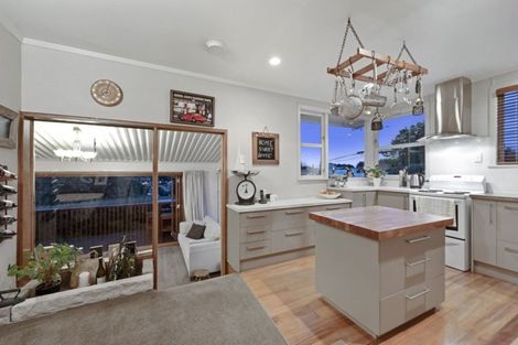 Photo of property in 32 Carey Street, Maeroa, Hamilton, 3200