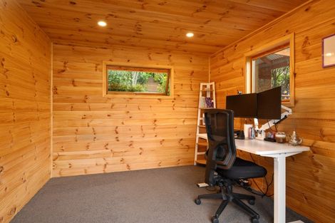 Photo of property in 24 Waimarama Street, Waikawa, Picton, 7220