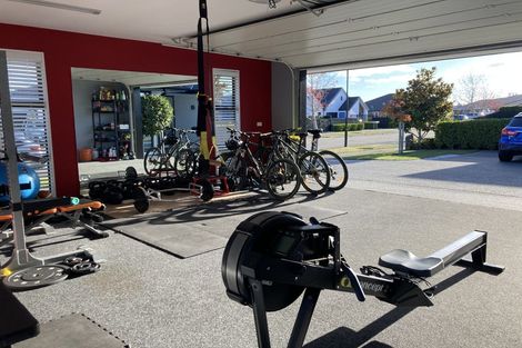 Photo of property in 16 Te Whenu Crescent, Marshland, Christchurch, 8083