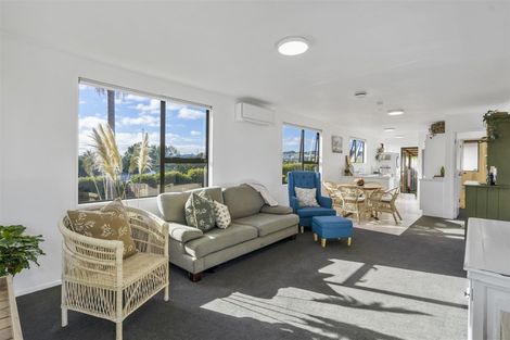 Photo of property in 31 Penion Drive, Flat Bush, Auckland, 2023