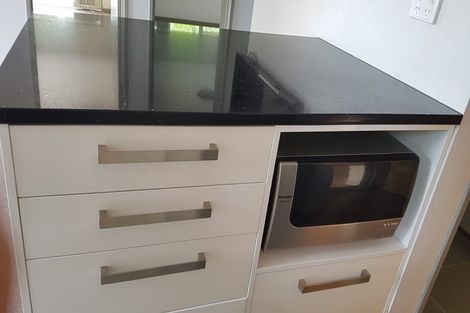 Photo of property in 14 Bruce Road, Glenfield, Auckland, 0629