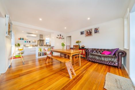 Photo of property in 27 Stephen Street, Trentham, Upper Hutt, 5018