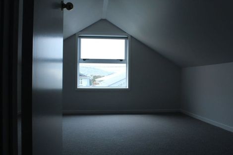 Photo of property in 64 Apu Crescent, Lyall Bay, Wellington, 6022