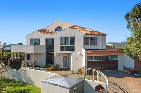 Photo of property in 8a Dysart Road, Otumoetai, Tauranga, 3110