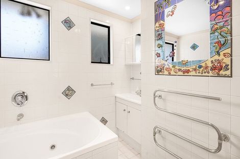 Photo of property in 33 Ranui Street, Dinsdale, Hamilton, 3204