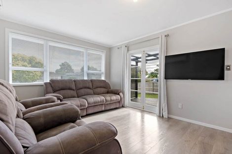 Photo of property in 4 Orpheus Place, Papakura, 2110