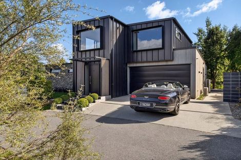 Photo of property in 4 Takahe Lane, Wanaka, 9305