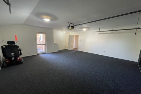 Photo of property in 332a Devon Street West, New Plymouth, 4310