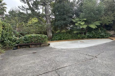 Photo of property in 2/20 Woodlands Crescent, Browns Bay, Auckland, 0630