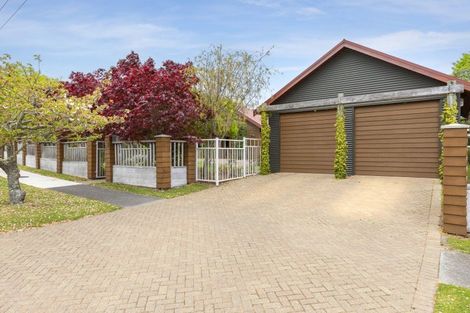 Photo of property in 51 Chesham Avenue, Waipahihi, Taupo, 3330