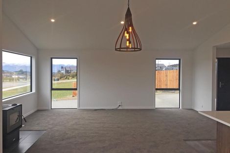 Photo of property in 11 Obelisk Street, Wanaka, 9305