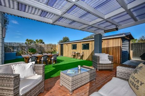 Photo of property in 43 Effingham Street, North New Brighton, Christchurch, 8083