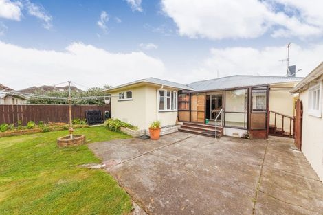 Photo of property in 43 Richmond Avenue, Takaro, Palmerston North, 4410
