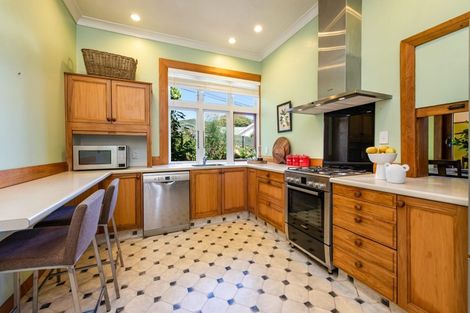 Photo of property in 383 Karori Road, Karori, Wellington, 6012