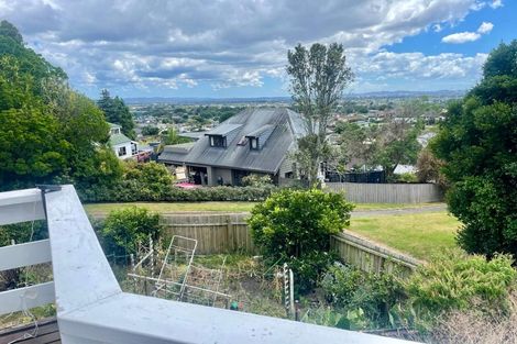 Photo of property in 51 Derrimore Heights, Clover Park, Auckland, 2019