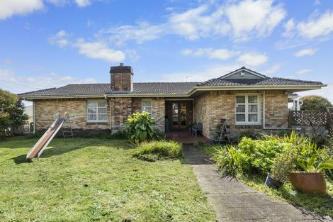 Photo of property in 100 Tuhikaramea Road, Dinsdale, Hamilton, 3204