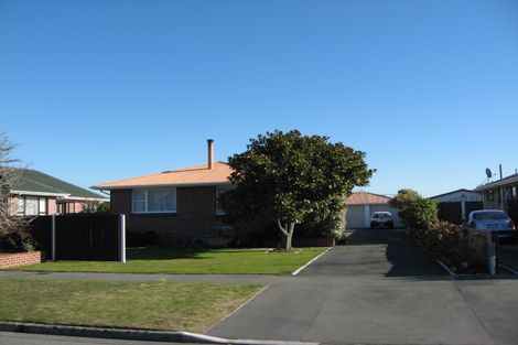 Photo of property in 30 Palmers Road, New Brighton, Christchurch, 8083