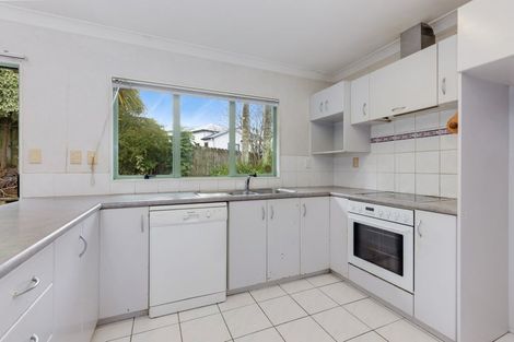 Photo of property in 6 Millstream Drive, Henderson, Auckland, 0610