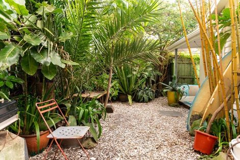 Photo of property in 121 Wellington Road, Paekakariki, 5034