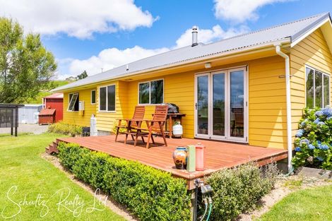 Photo of property in 16 Nikau Lane, Maungaturoto, 0520