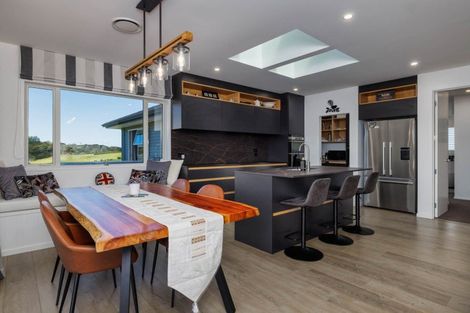 Photo of property in 8 Fernbird Grove, Kerikeri, 0294