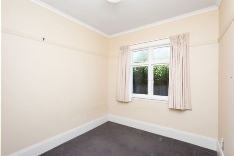 Photo of property in 6 Norwood Street, Beckenham, Christchurch, 8023