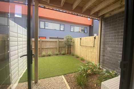 Photo of property in 8/3234 Great North Road, New Lynn, Auckland, 0600