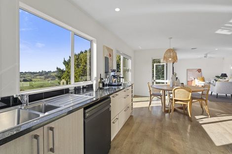 Photo of property in 233 Whitehills Road, Waitoki, Silverdale, 0994