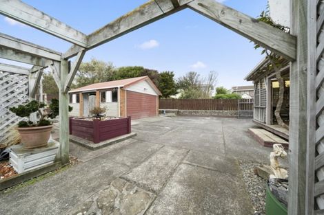 Photo of property in 4 Mawhare Street, Titahi Bay, Porirua, 5022