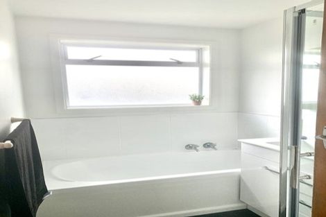 Photo of property in 35 Bermuda Drive, Hornby, Christchurch, 8042