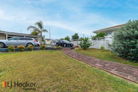 Photo of property in 61 Christmas Road, Manurewa, Auckland, 2102