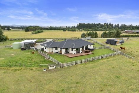 Photo of property in 174 Swamp Road, Loburn, Rangiora, 7472