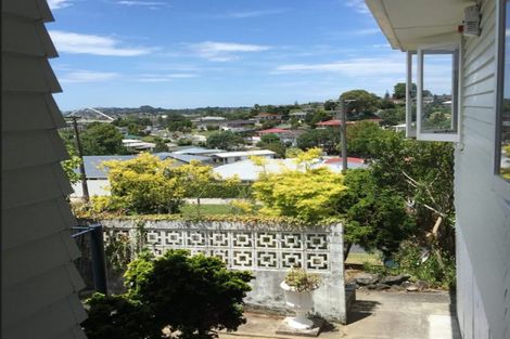 Photo of property in 121 Methuen Road, New Windsor, Auckland, 0600