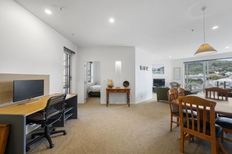 Photo of property in Stadium Garden Flats, 401/107 Thorndon Quay, Pipitea, Wellington, 6011