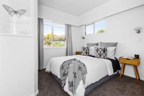 Photo of property in 2/6 Lindsay Street, Havelock North, 4130