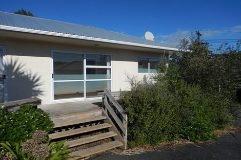 Photo of property in 13 Seaview Road, Marfell, New Plymouth, 4310