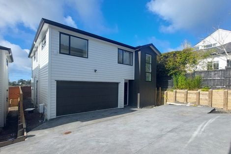 Photo of property in 1/2 Maxwelton Drive, Mairangi Bay, Auckland, 0630