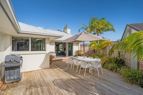 Photo of property in 30 Aquila Drive, Whitianga, 3510