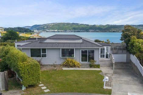 Photo of property in 9 Ayr Place, Papakowhai, Porirua, 5024