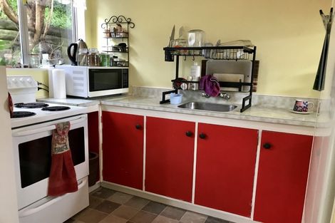 Photo of property in 15e Glen Road, Stokes Valley, Lower Hutt, 5019